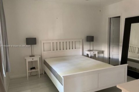 Снять в аренду кондоминиум в Форт-Лодердейл, Флорида 1 спальня, 63.64м2, № 1954793 - фото 21