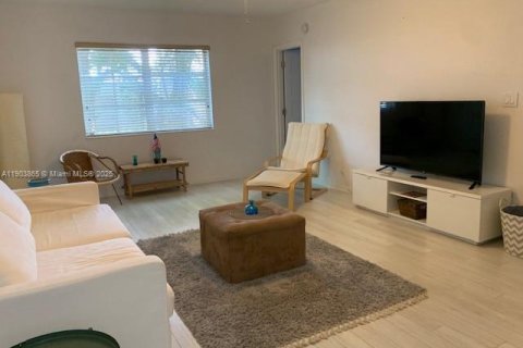 Снять в аренду кондоминиум в Форт-Лодердейл, Флорида 1 спальня, 63.64м2, № 1954793 - фото 23