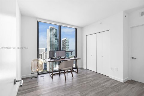 Купить кондоминиум в Майами, Флорида 2 спальни, 121.79м2, № 1982738 - фото 13