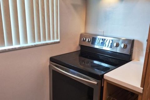 Снять в аренду кондоминиум в Клируотер, Флорида 6 комнат, 86.4м2, № 2148394 - фото 8