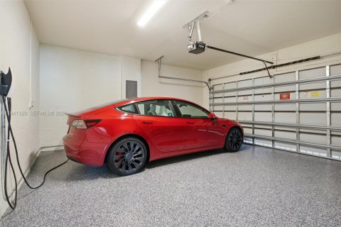 Adosado en venta en Doral, Florida, 3 dormitorios, 219.81 m2 № 2055032 - foto 25