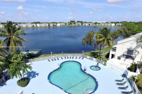 Condominio en venta en Oakland Park, Florida, 2 dormitorios, 101.82 m2 № 2090625 - foto 15