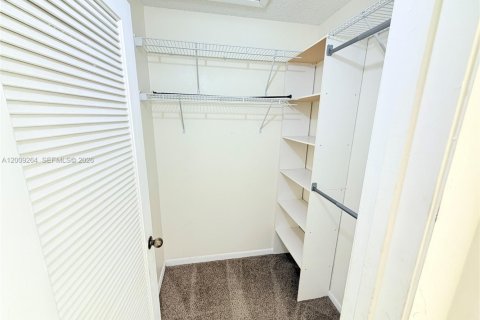Condominio en venta en Oakland Park, Florida, 2 dormitorios, 101.82 m2 № 2090625 - foto 10