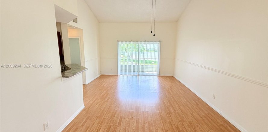 Condominio en Oakland Park, Florida, 2 dormitorios  № 2090625