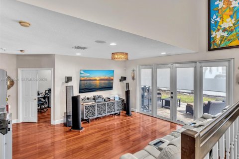 Купить виллу или дом в Мирамар, Флорида 4 спальни, 222.13м2, № 1998259 - фото 7