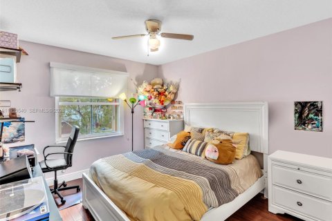 Купить виллу или дом в Мирамар, Флорида 4 спальни, 222.13м2, № 1998259 - фото 23