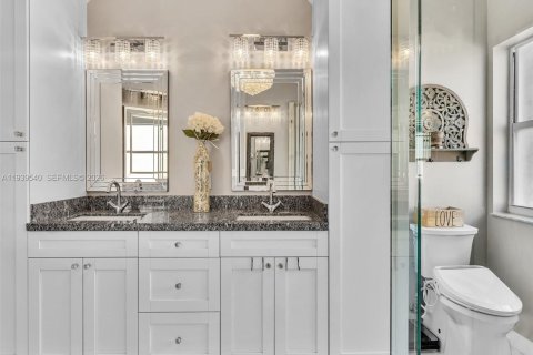 Купить виллу или дом в Мирамар, Флорида 4 спальни, 222.13м2, № 1998259 - фото 20