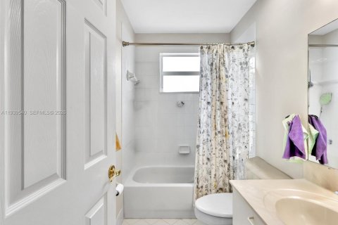 Купить виллу или дом в Мирамар, Флорида 4 спальни, 222.13м2, № 1998259 - фото 24