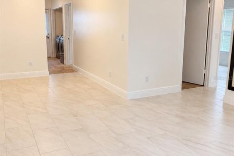 Appartement à louer à Clermont, Floride: 3 chambres, 90.21 m2 № 2349797 - photo 12
