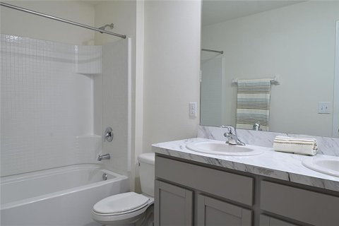 House in Riverview, Florida 4 bedrooms, 216.28 sq.m. № 2403718 - photo 29