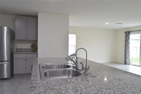 House in Riverview, Florida 4 bedrooms, 216.28 sq.m. № 2403718 - photo 11