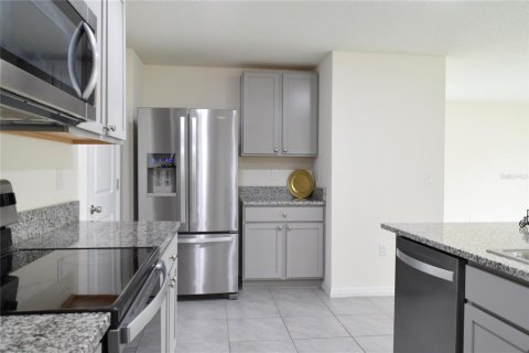 House in Riverview, Florida 4 bedrooms, 216.28 sq.m. № 2403718 - photo 12