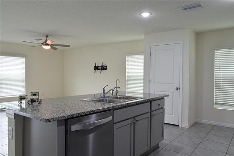 House in Riverview, Florida 4 bedrooms, 216.28 sq.m. № 2403718 - photo 10