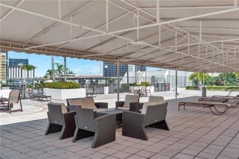Copropriété à louer à Hallandale Beach, Floride: 1 chambre, 120.77 m2 № 2071854 - photo 5