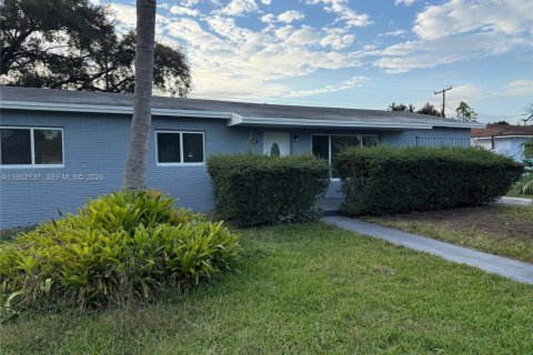 Купить виллу или дом в Майами, Флорида 3 спальни, 102.19м2, № 2008469 - фото 3