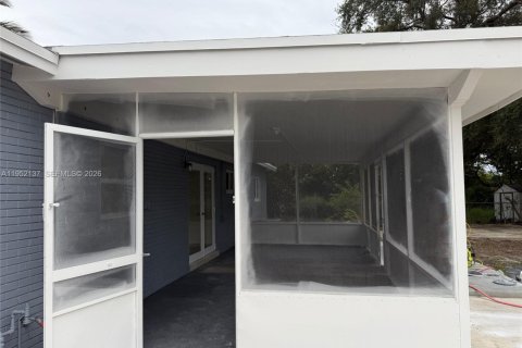 Купить виллу или дом в Майами, Флорида 3 спальни, 102.19м2, № 2008469 - фото 29