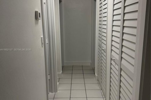 Купить виллу или дом в Майами, Флорида 3 спальни, 102.19м2, № 2008469 - фото 15