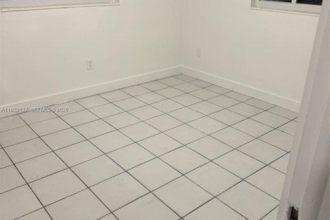 Купить виллу или дом в Майами, Флорида 3 спальни, 102.19м2, № 2008469 - фото 16