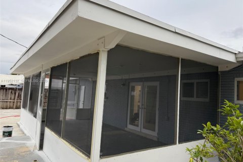 Купить виллу или дом в Майами, Флорида 3 спальни, 102.19м2, № 2008469 - фото 30