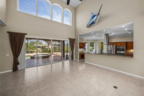 House in Homosassa, Florida 4 bedrooms, 363.53 sq.m. № 1769981 - photo 15