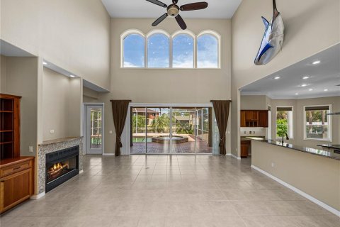 House in Homosassa, Florida 4 bedrooms, 363.53 sq.m. № 1769981 - photo 11