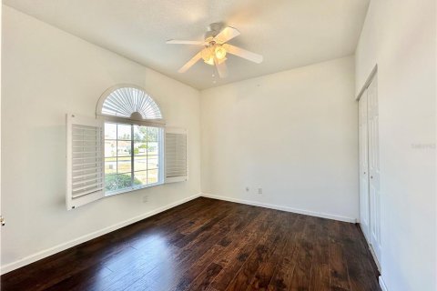 House in Ocala, Florida 3 bedrooms, 139.26 sq.m. № 2220522 - photo 14