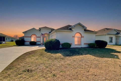 House in Ocala, Florida 3 bedrooms, 139.26 sq.m. № 2220522 - photo 3