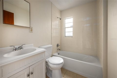 Casa en venta en Gainesville, Florida, 3 dormitorios, 119.57 m2 № 1904499 - foto 8