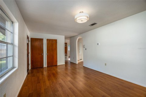 Casa en venta en Gainesville, Florida, 3 dormitorios, 119.57 m2 № 1904499 - foto 5