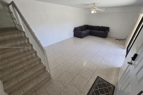 Condominio en venta en Orlando, Florida, 2 dormitorios № 1962569 - foto 19
