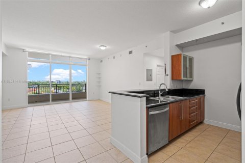 Apartment in Miami, Florida 2 bedrooms, 92.9 sq.m. № 1792403 - photo 1