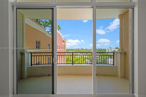 Apartment in Miami, Florida 2 bedrooms, 92.9 sq.m. № 1792403 - photo 2
