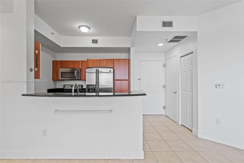 Apartment in Miami, Florida 2 bedrooms, 92.9 sq.m. № 1792403 - photo 8