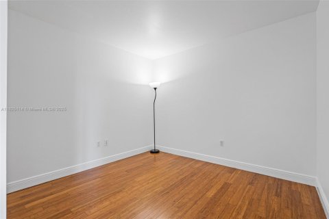 Apartment in Miami, Florida 2 bedrooms, 92.9 sq.m. № 1792403 - photo 21