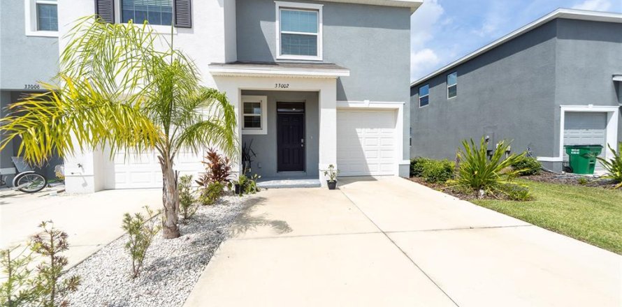 Adosado en Wesley Chapel, Florida 3 dormitorios, 163.32 m2 № 1906707