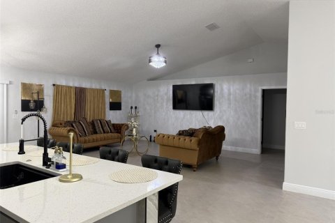 Casa en alquiler en Palm Coast, Florida, 4 dormitorios, 186.36 m2 № 2238439 - foto 4