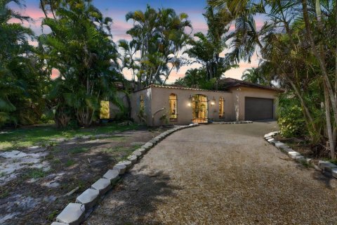 Villa ou maison à Boca Raton, Floride 3 chambres, 270.35 m2 № 2304021