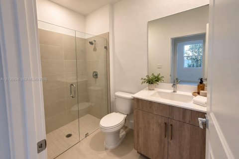 Touwnhouse à louer à Pembroke Pines, Floride: 4 chambres, 180.04 m2 № 2421536 - photo 15