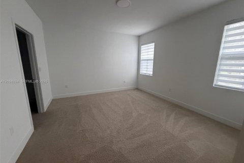 Touwnhouse à louer à Pembroke Pines, Floride: 4 chambres, 180.04 m2 № 2421536 - photo 23