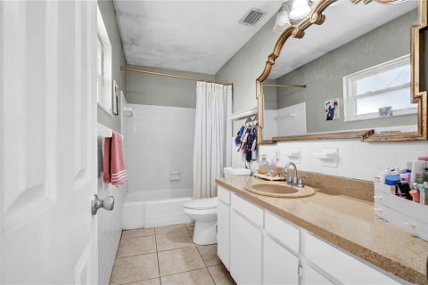 House in Lake Mary, Florida 3 bedrooms, 148.27 sq.m. № 1899487 - photo 21