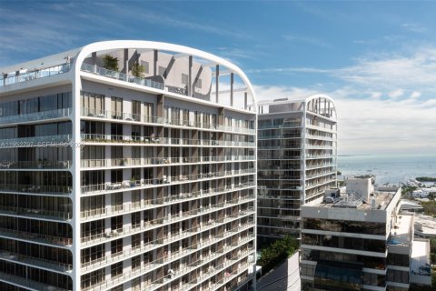 Condo in Miami, Florida, 1 bedroom  № 2153211 - photo 1