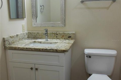 House in Deltona, Florida 3 bedrooms, 126.81 sq.m. № 2389135 - photo 24