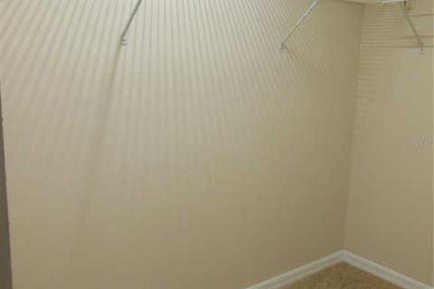House in Deltona, Florida 3 bedrooms, 126.81 sq.m. № 2389135 - photo 21