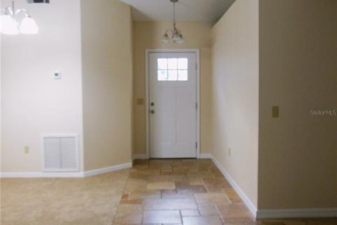 House in Deltona, Florida 3 bedrooms, 126.81 sq.m. № 2389135 - photo 13