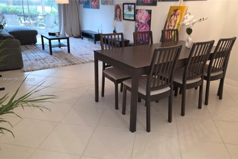Condo in Lauderhill, Florida, 1 bedroom  № 1953046 - photo 6