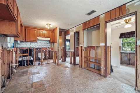 Casa en venta en Crystal River, Florida, 2 dormitorios, 59.46 m2 № 2210195 - foto 4