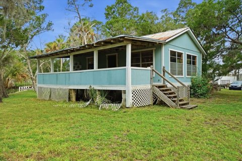 House in Crystal River, Florida 2 bedrooms, 59.46 sq.m. № 2210195