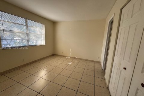 Condominio en venta en Coral Springs, Florida, 2 dormitorios, 71.35 m2 № 2030669 - foto 6