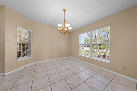 Villa ou maison à vendre à Winter Springs, Floride: 3 chambres, 130.62 m2 № 2399567 - photo 10