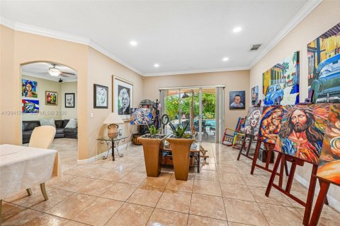 Villa ou maison à vendre à Miami, Floride: 4 chambres, 170.38 m2 № 2176462 - photo 11